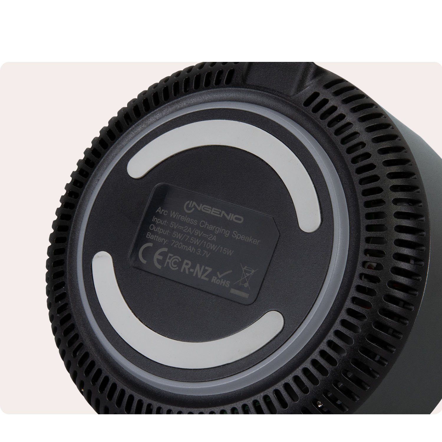 INGENIO Arc Wireless Charging Speaker 3